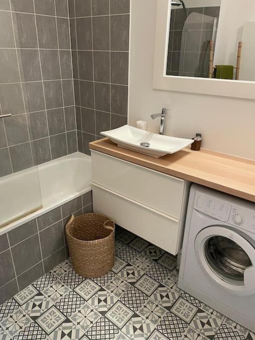 Studio 28 M2 & Jardin Privatif 20 M2 Montigny-le-Bretonneux Extérieur photo